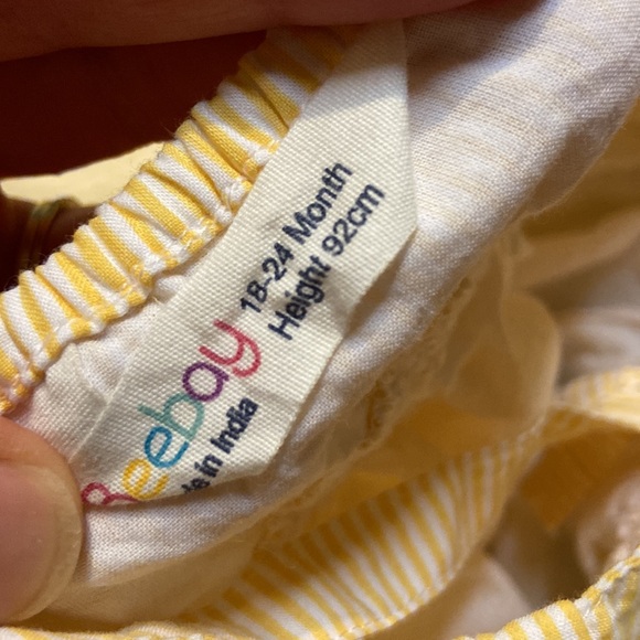 18-24 month embroidery yellow pinstripe dress - Picture 4 of 4